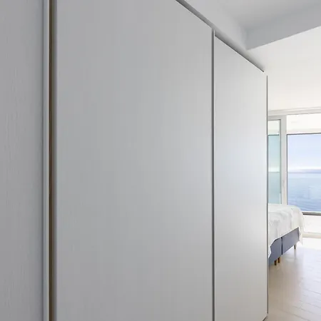 Stunning Seafront In Carvajal Fuengirola