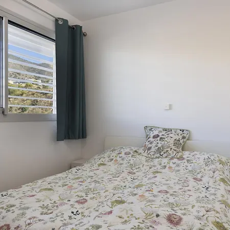 Stunning Seafront In Carvajal * Fuengirola
